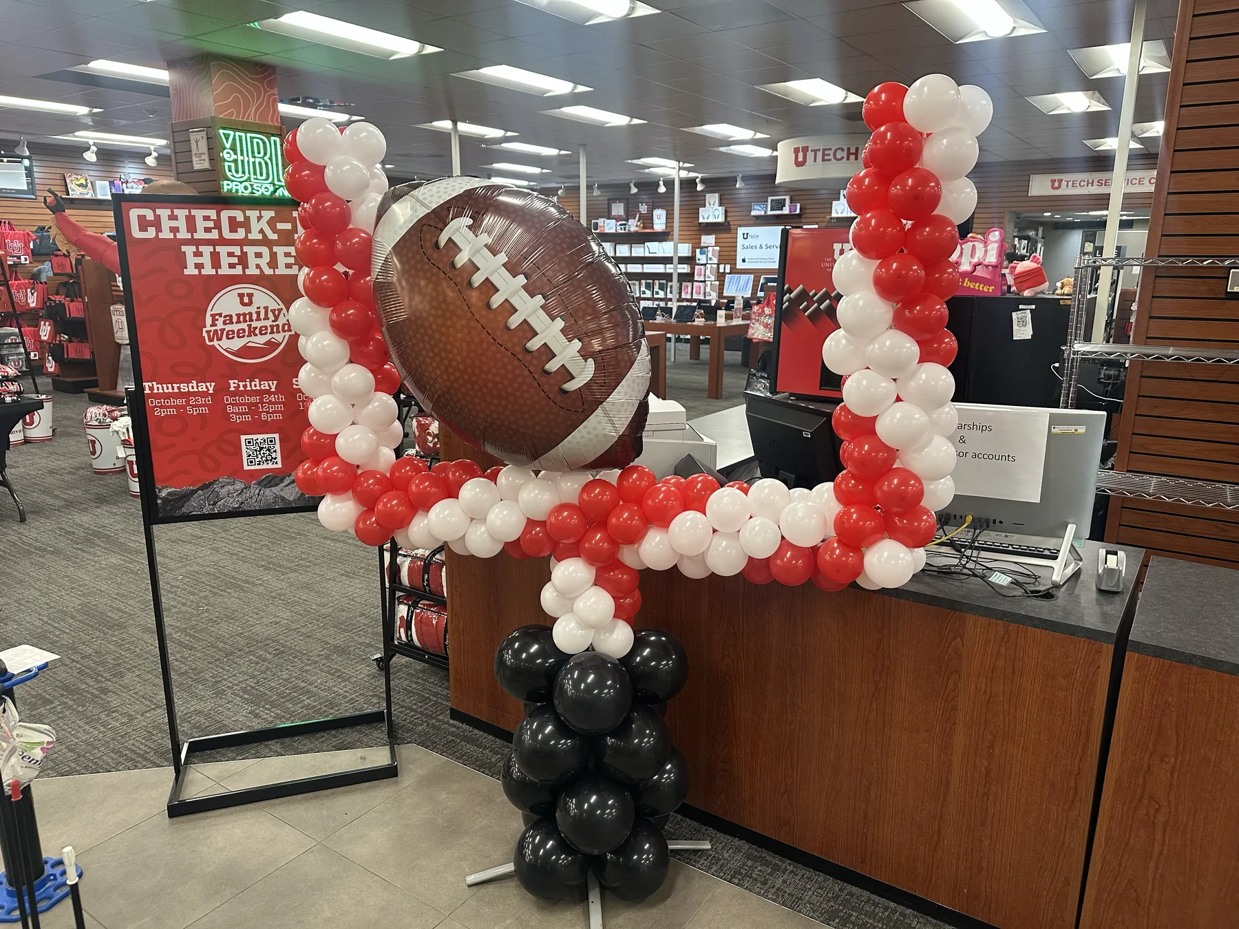 University of Utah football balloon decor